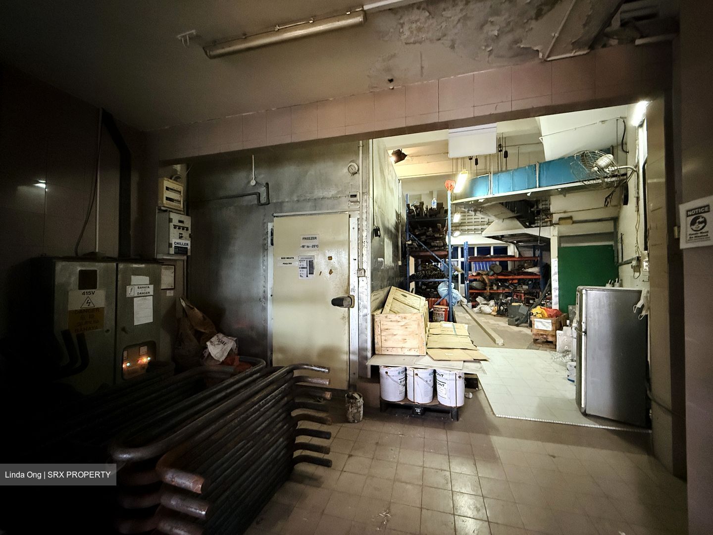 Jalan Senang (D14), Factory #500016421